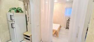 Гостиница  Гостиница Парк Отель Севастополь Четырехместный семейный номер с двумя зонами отдыха спальня и гостиная-10